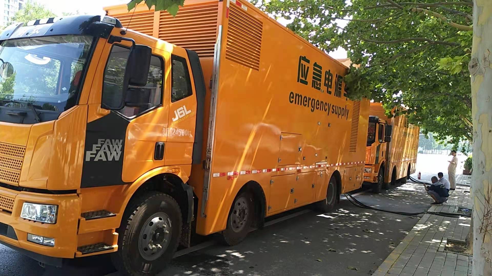 發(fā)電車租賃帶負荷發(fā)不出電是怎么回事